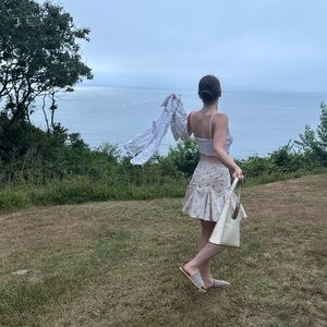 Meet your Posher, Hillary